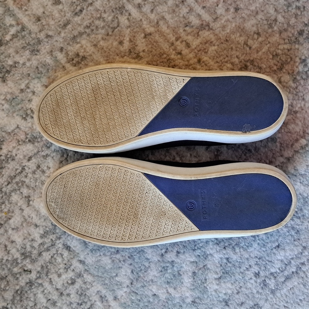 Rothys Original Sneaker - Picture 5 of 10